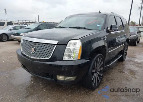 2008 Cadillac Escalade Standard z USA, uszkodzony, nr VIN 1GYFK63858R278743